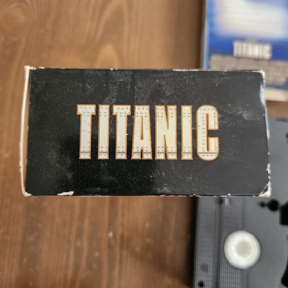 Titanic VHS, 1998, 2-Tape Set Very Good Condition Tested And Working Vintage - Picture 5 of 10